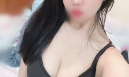 #高雄叫小姐【叮咚】單親媽媽 老公出軌包小三 自己寂寞出来兼差 可全程無套~4K