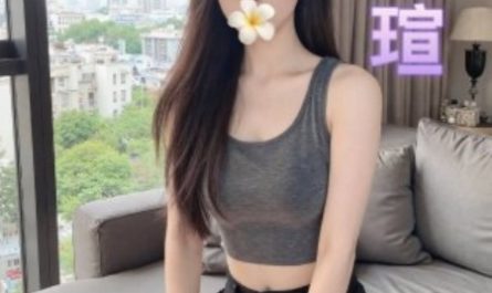 #台南叫小姐【易瑄】165-45-D-18歲在校高中畢業生年輕貌美 身材一級棒~10K 